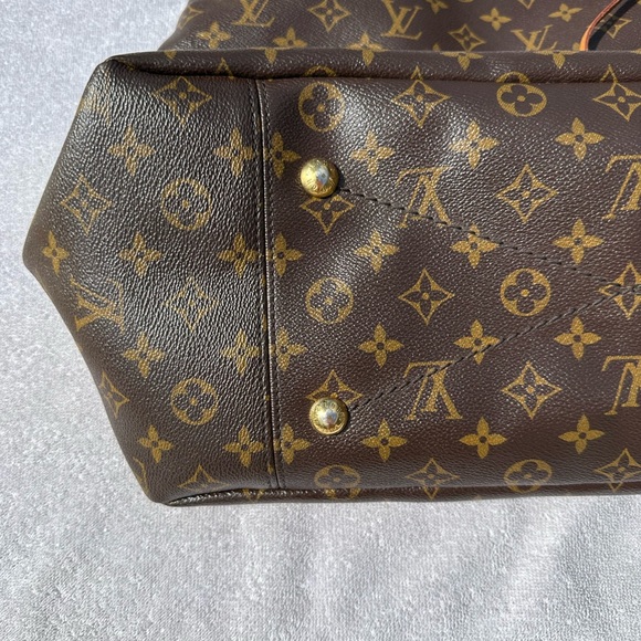 Louis Vuitton Artsy MM - Picture 6 of 10